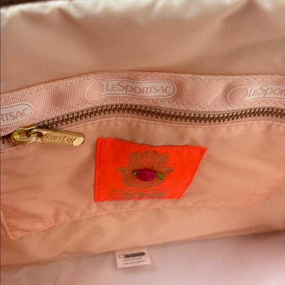 🪷 NWOT 🪬 RARE leSportsac x Manough Floral Pink and White Women's Handbag - Picture 10 of 15